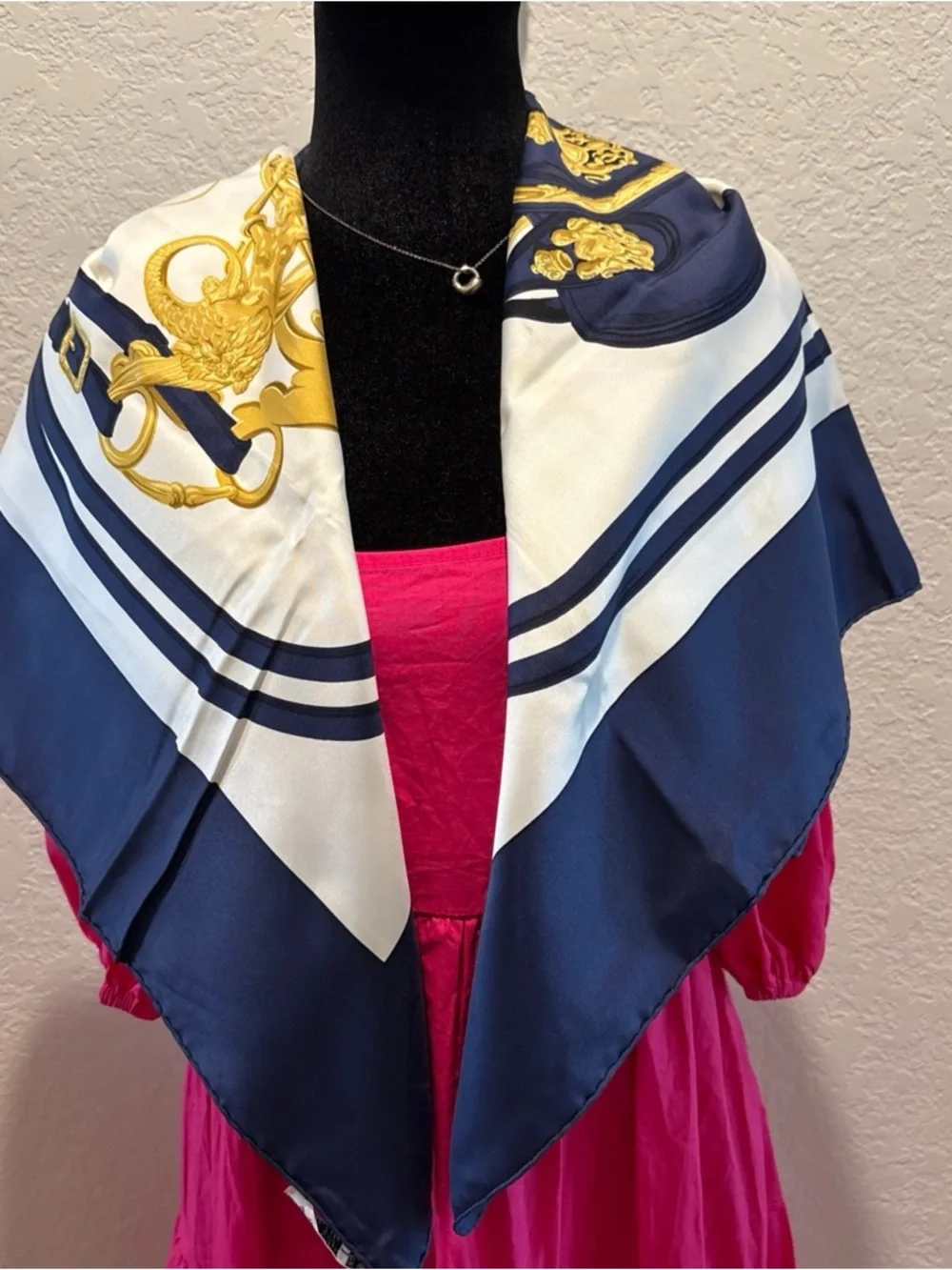 Hermes Paris Printed 100% Silk Scarf W/ Box - Picture 2 of 12